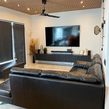 Villa Luxury With Gym And Sauna *